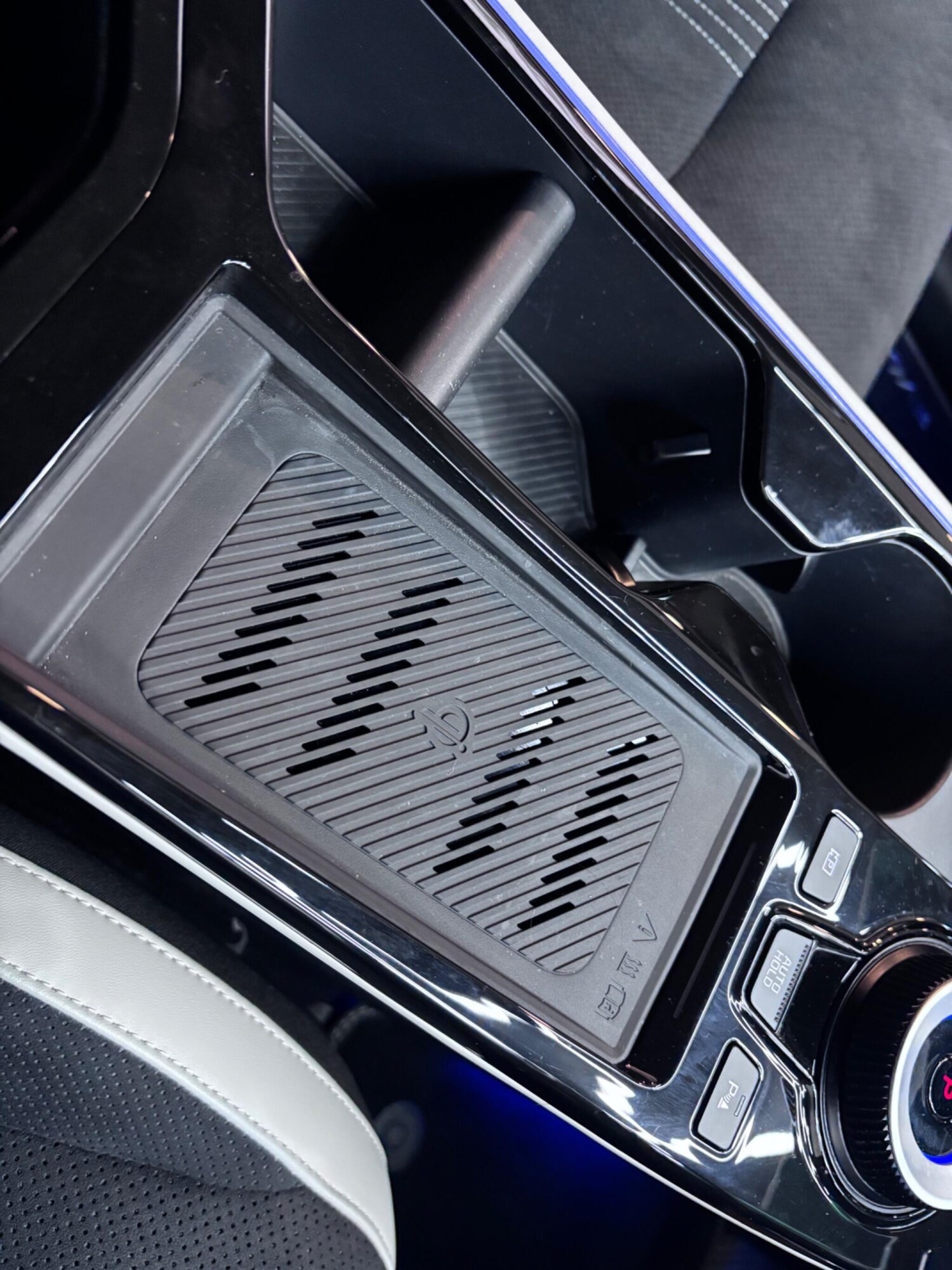 Used Kia EV6 for sale - 76992993: Photo 71