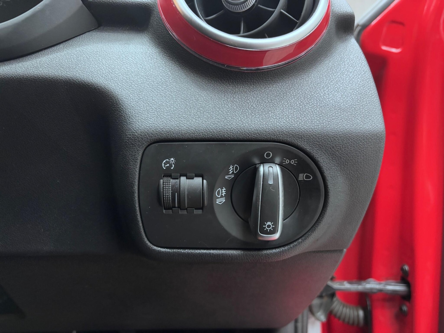 Used Audi A1 2014 for sale - 76592351: Photo 32