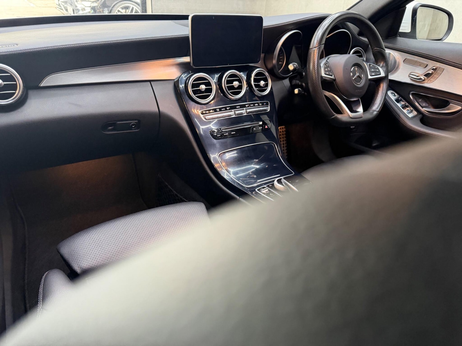 Used Mercedes-Benz C Class 2016 for sale - 77646478: Photo 17