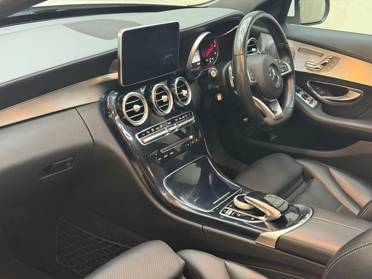 Used Mercedes-Benz C Class 2016 for sale - 77646478: Photo 18