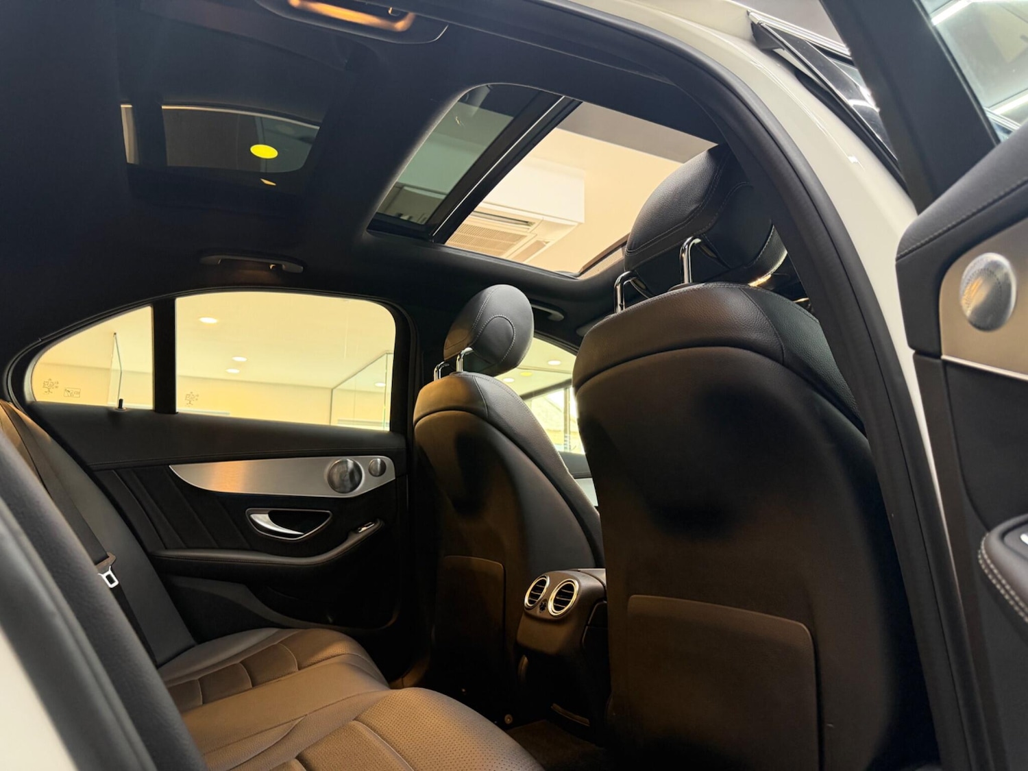 Used Mercedes-Benz C Class 2016 for sale - 77646478: Photo 57