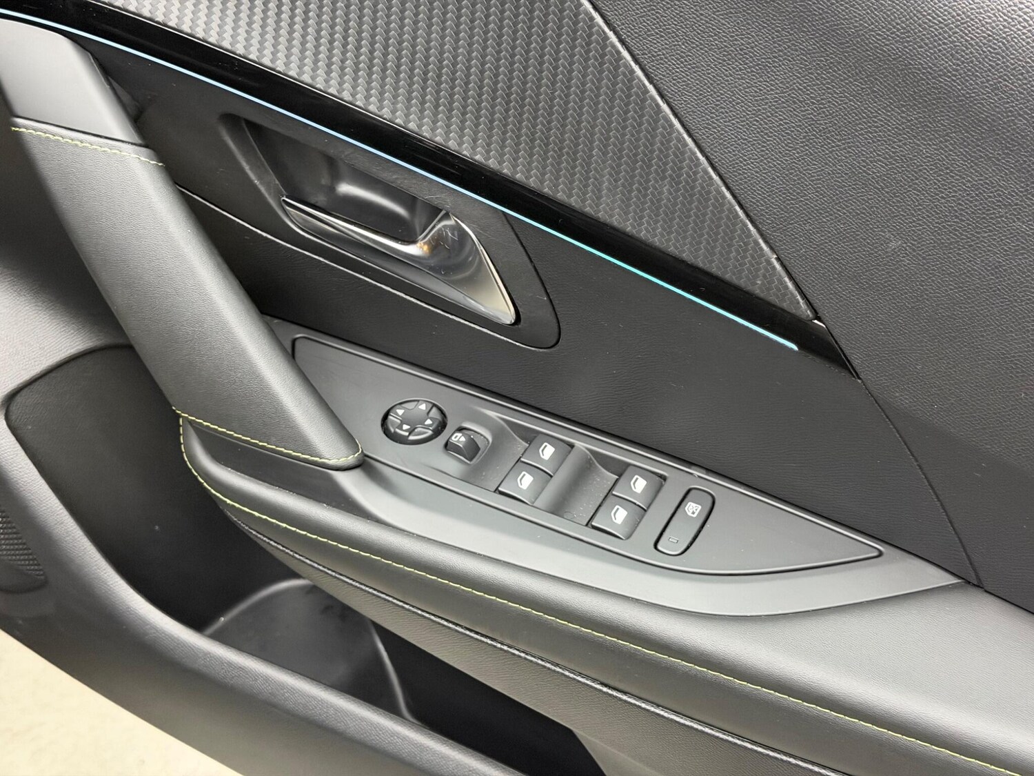 Used Peugeot 208 2023 for sale - 78019009: Photo 23