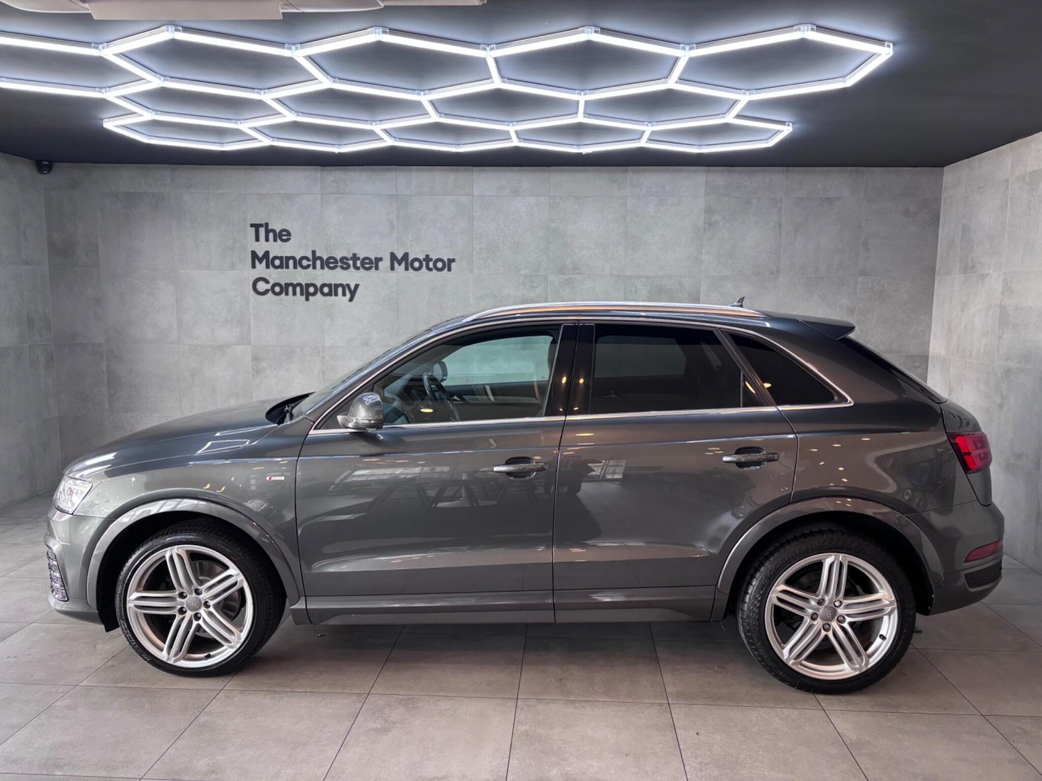 Used Audi Q3 2015 for sale - 76522255: Photo 11