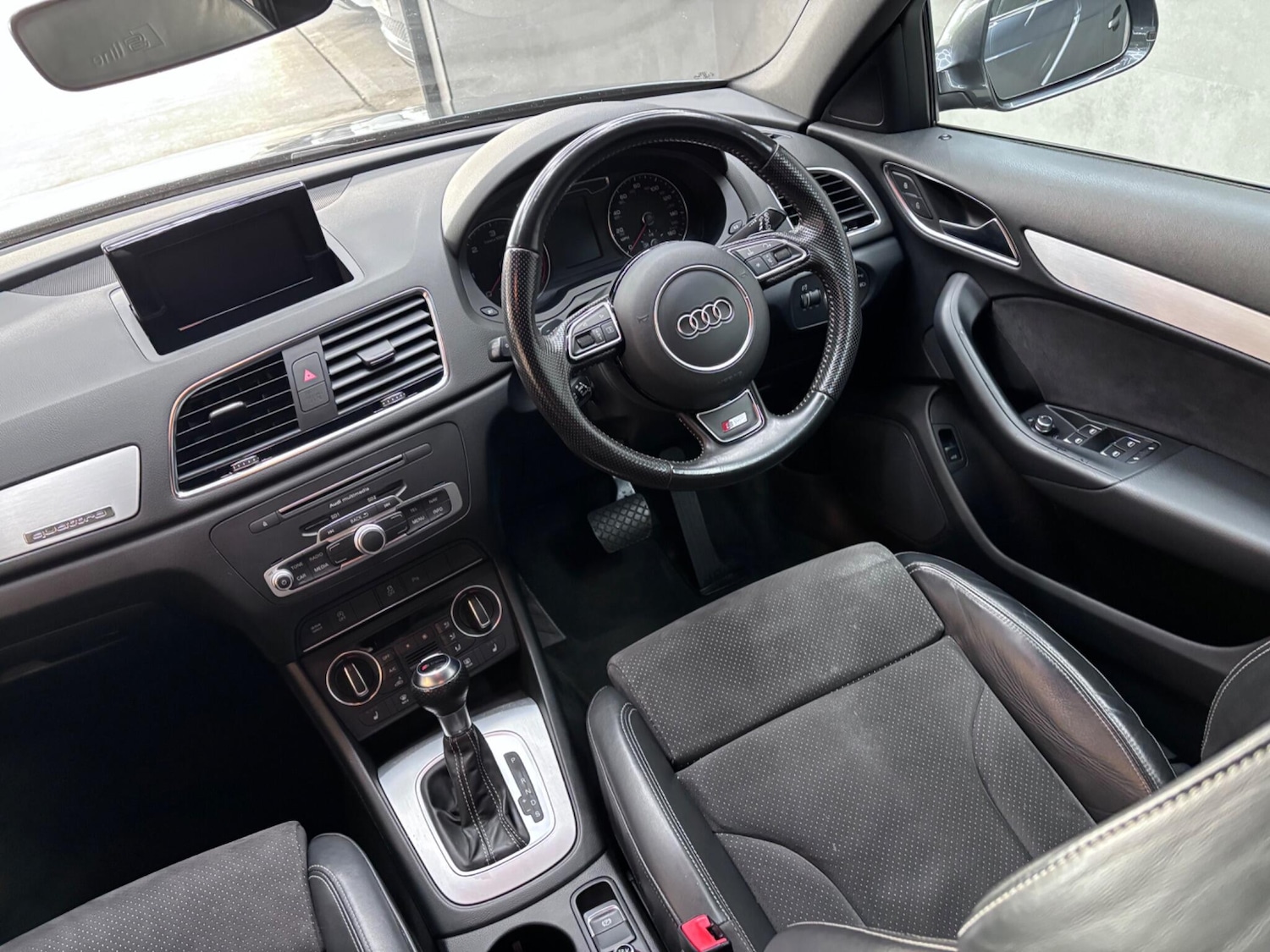 Used Audi Q3 2015 for sale - 76522255: Photo 16