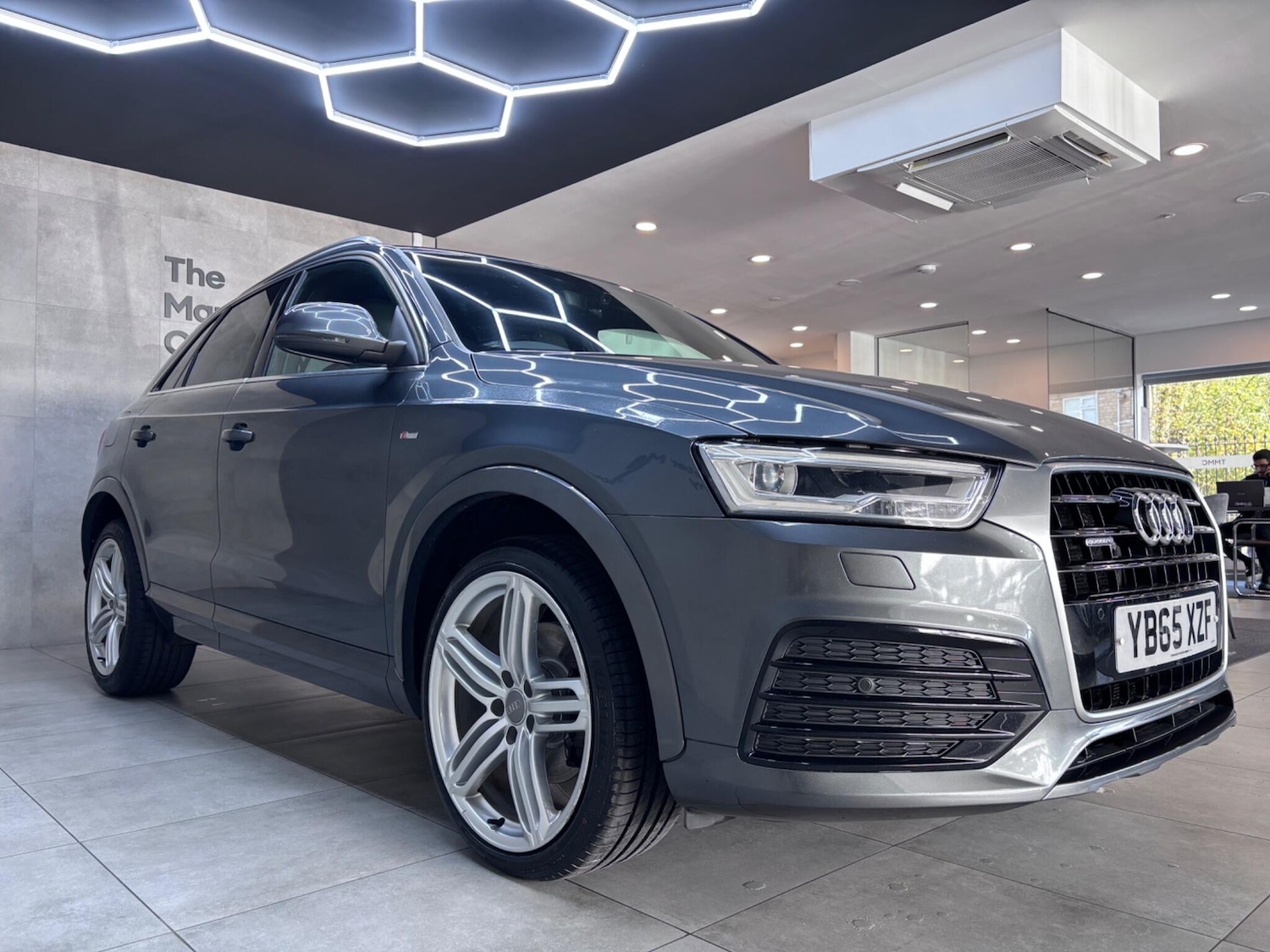 Used Audi Q3 2015 for sale - 76522255: Photo 2