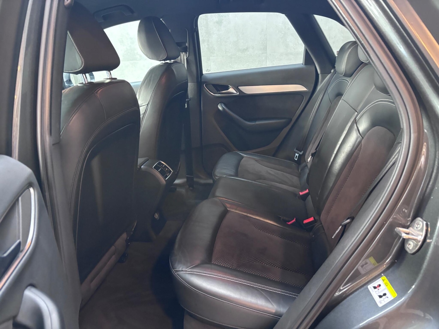 Used Audi Q3 2015 for sale - 76522255: Photo 29