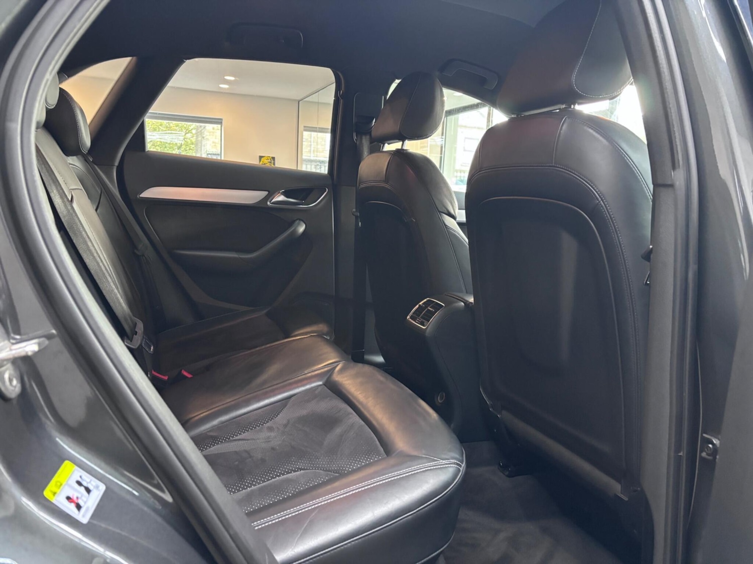 Used Audi Q3 2015 for sale - 76522255: Photo 31