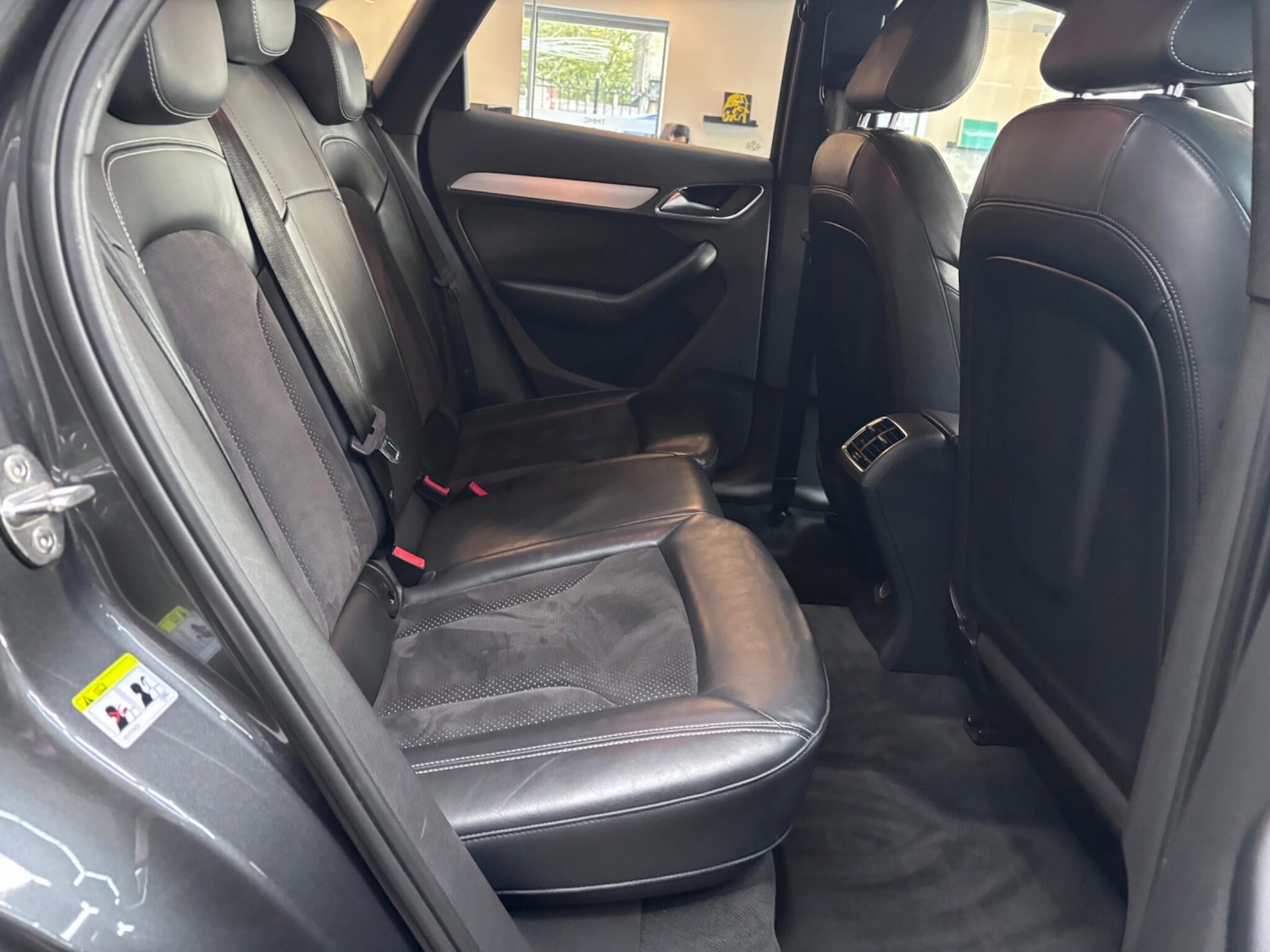 Used Audi Q3 2015 for sale - 76522255: Photo 33