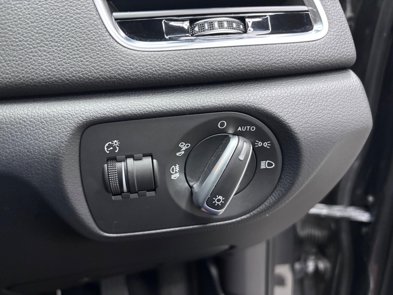 Used Audi Q3 2015 for sale - 76522255: Photo 36