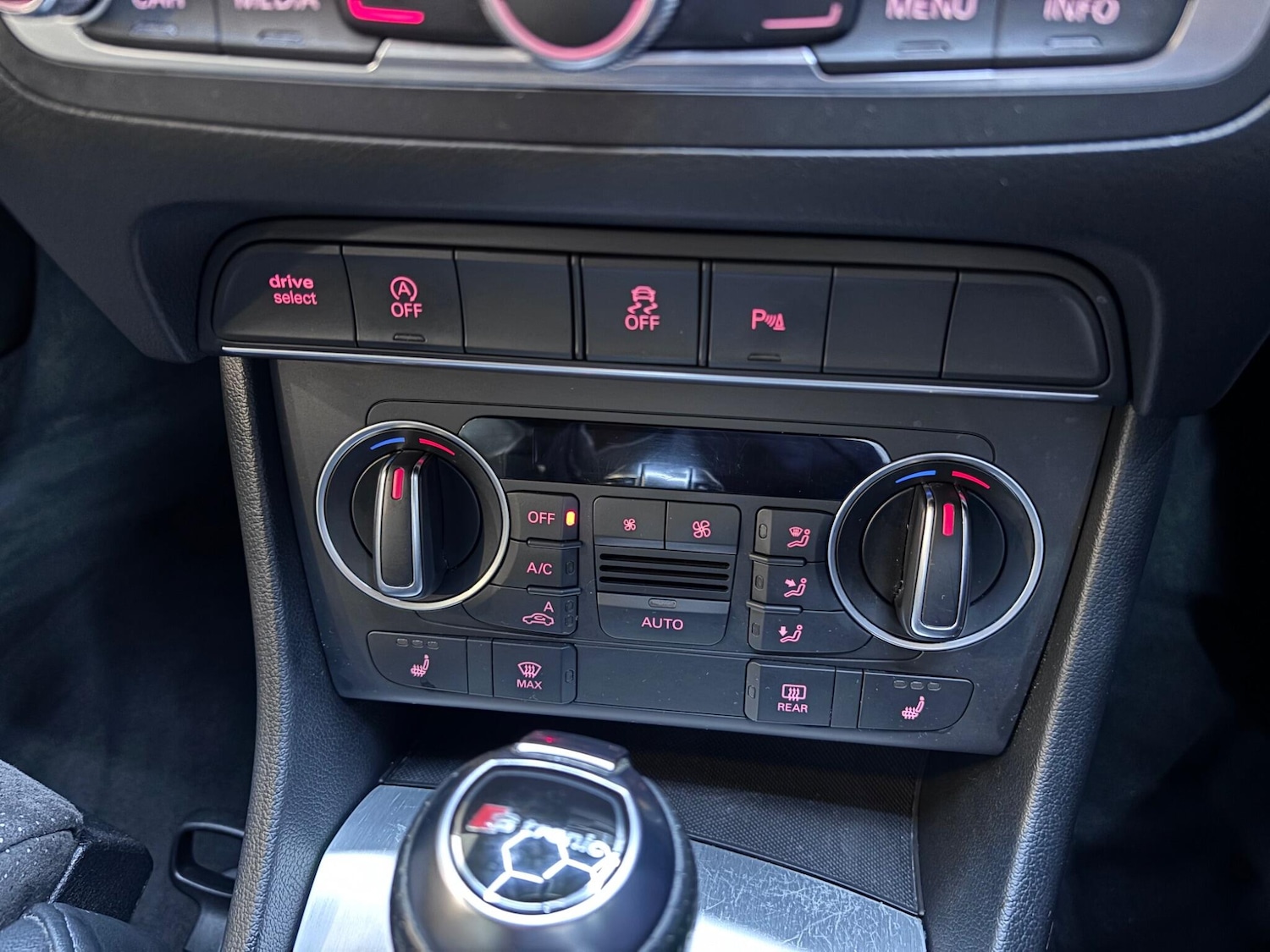 Used Audi Q3 2015 for sale - 76522255: Photo 39