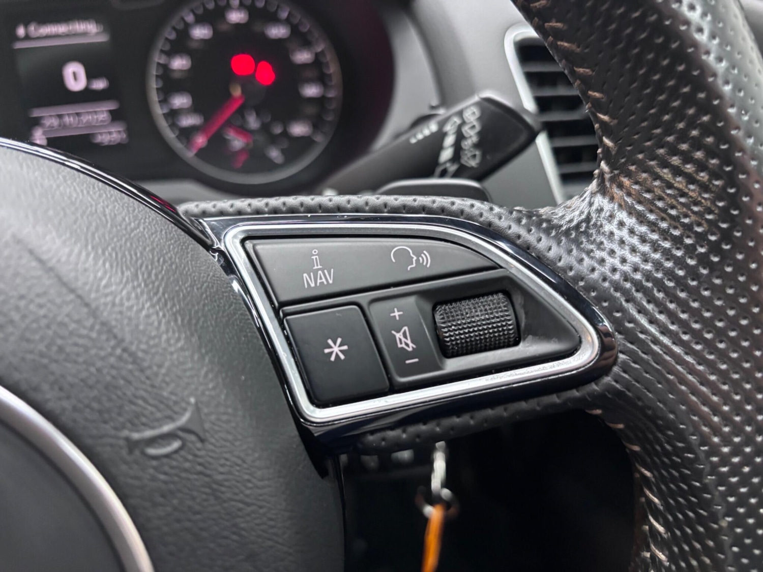 Used Audi Q3 2015 for sale - 76522255: Photo 42