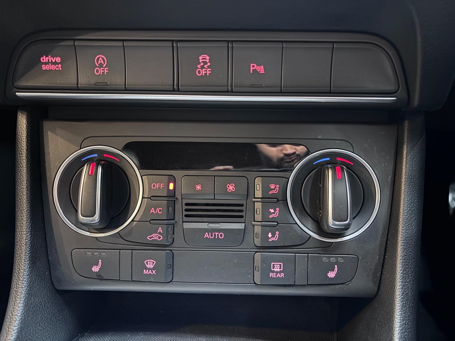 Used Audi Q3 2015 for sale - 76522255: Photo 43