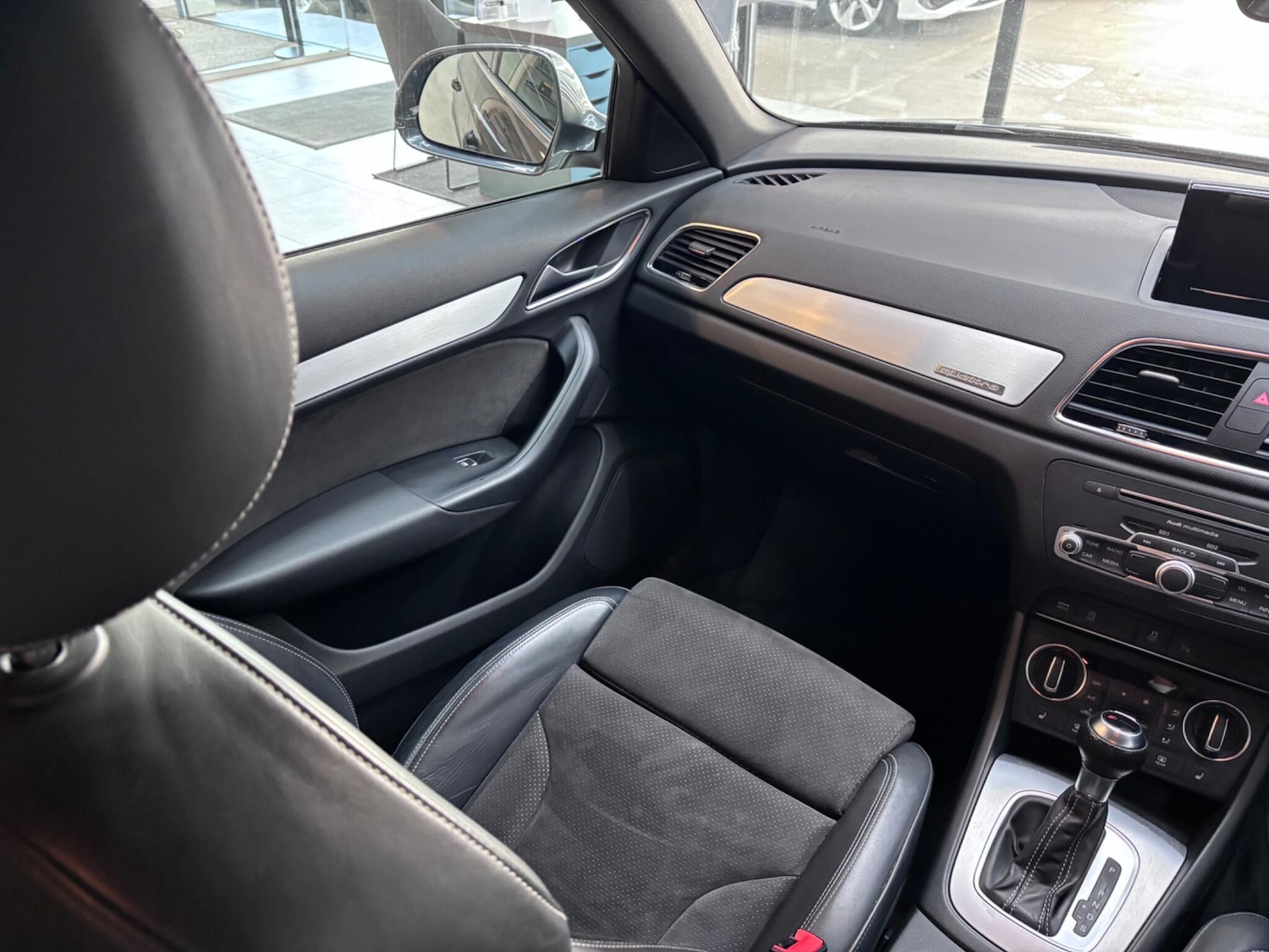 Used Audi Q3 2015 for sale - 76522255: Photo 73