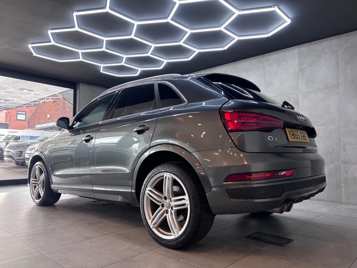 Used Audi Q3 2015 for sale - 76522255: Photo 8