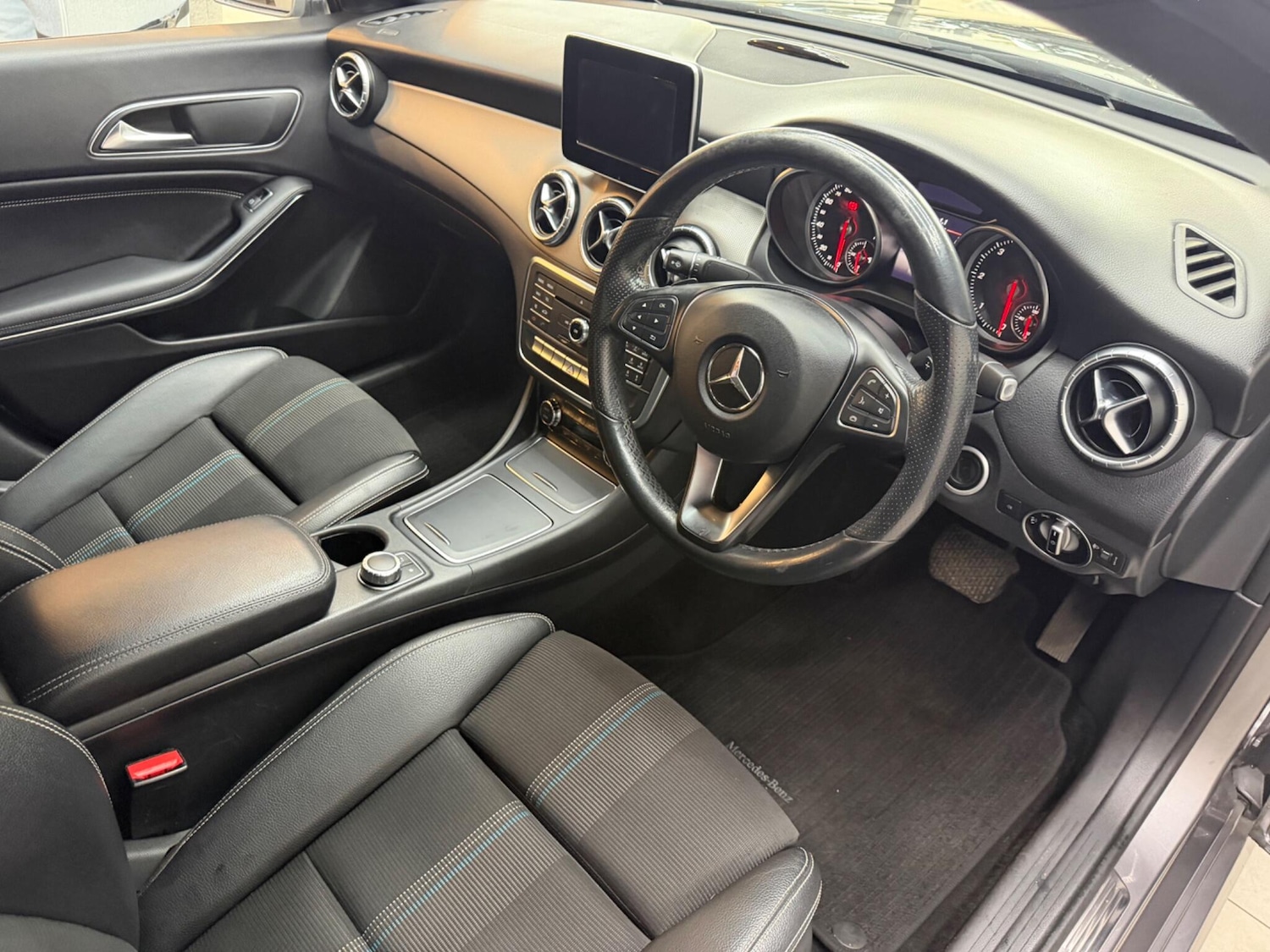 Used Mercedes-Benz CLA for sale - 77704802: Photo 17