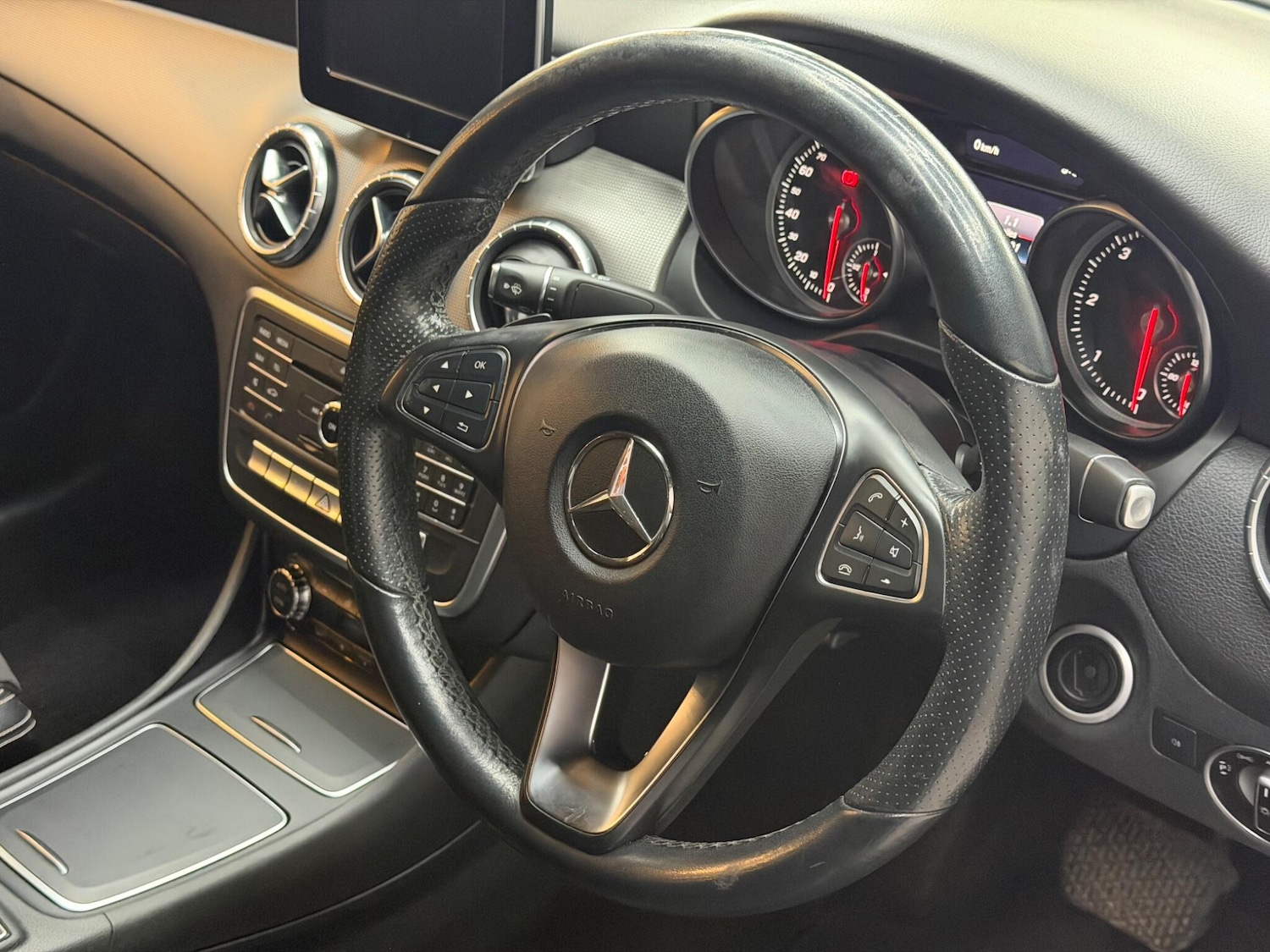 Used Mercedes-Benz CLA for sale - 77704802: Photo 31