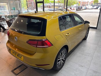 Used Volkswagen Golf 2018 for sale - 78492133: Photo