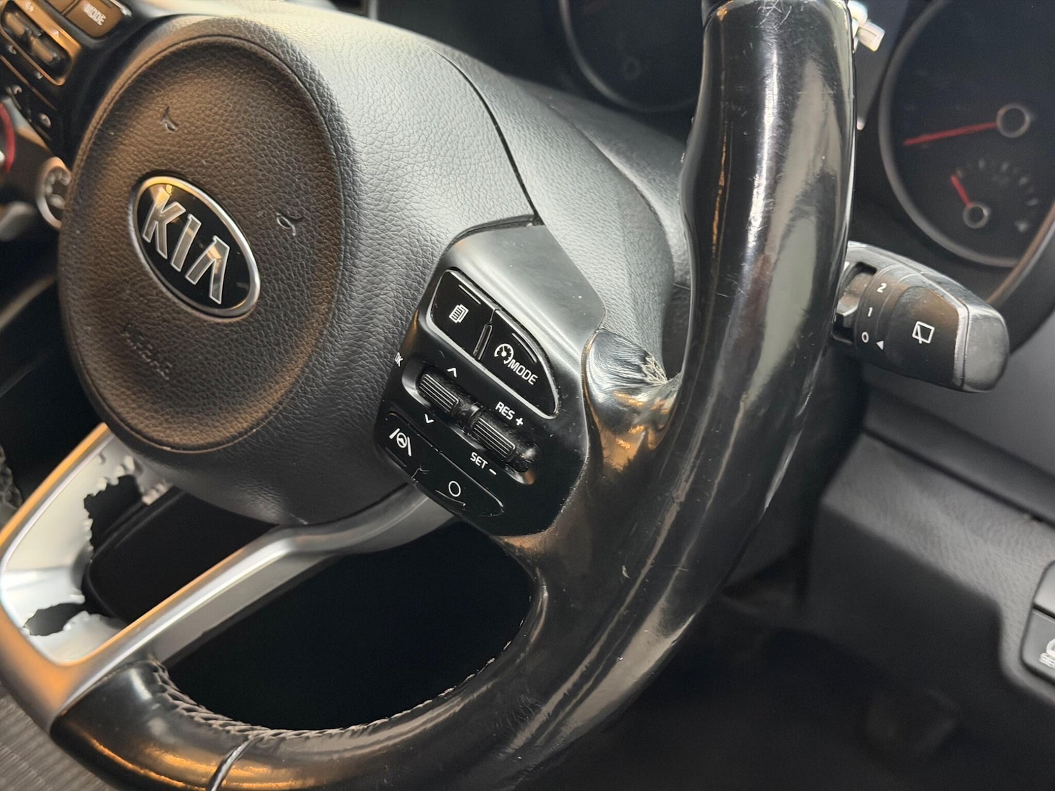 Used Kia Stonic for sale - 78147771: Photo 34