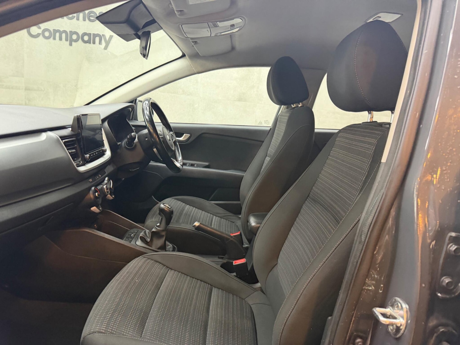 Used Kia Stonic for sale - 78147771: Photo 37