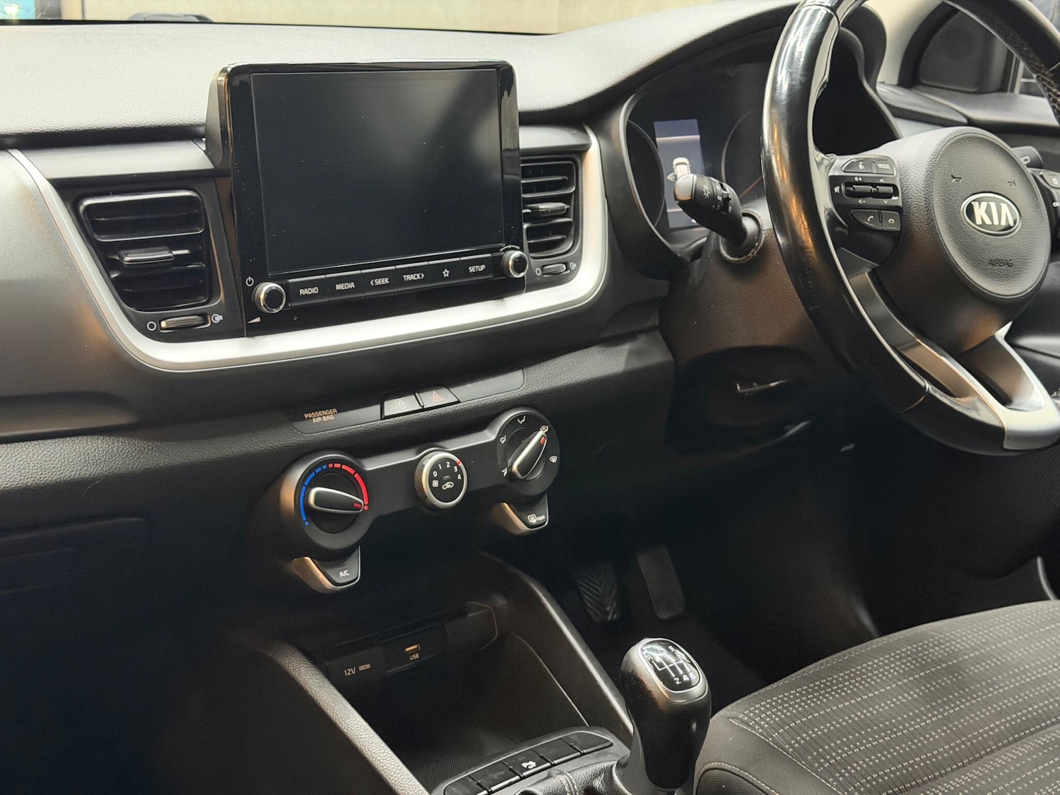 Used Kia Stonic for sale - 78147771: Photo 43