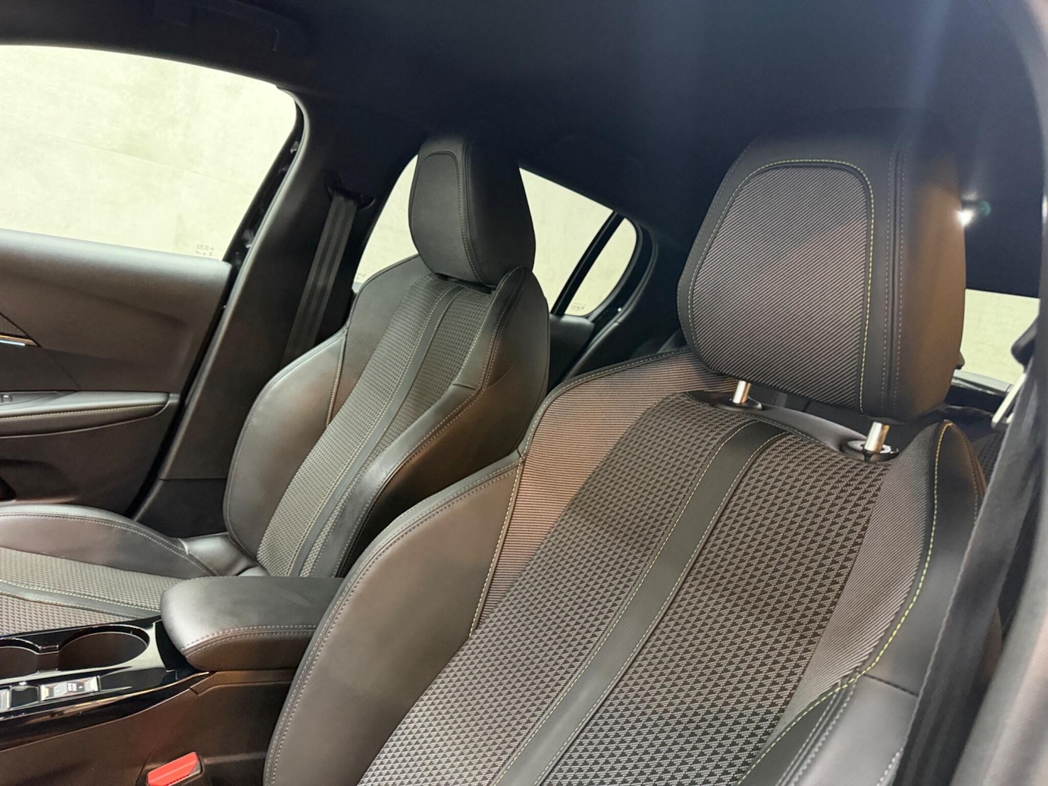 Used Peugeot 208 2023 for sale - 77081548: Photo 35