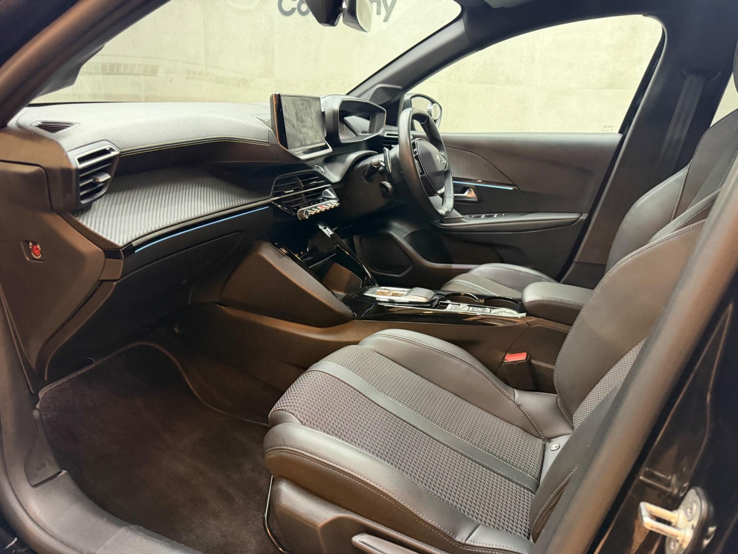 Used Peugeot 208 2023 for sale - 77081548: Photo 37