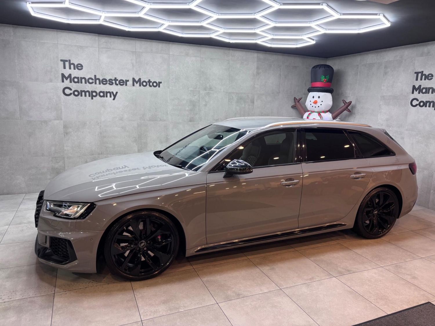 Used Audi RS4 2018 for sale - 76839555: Photo 12