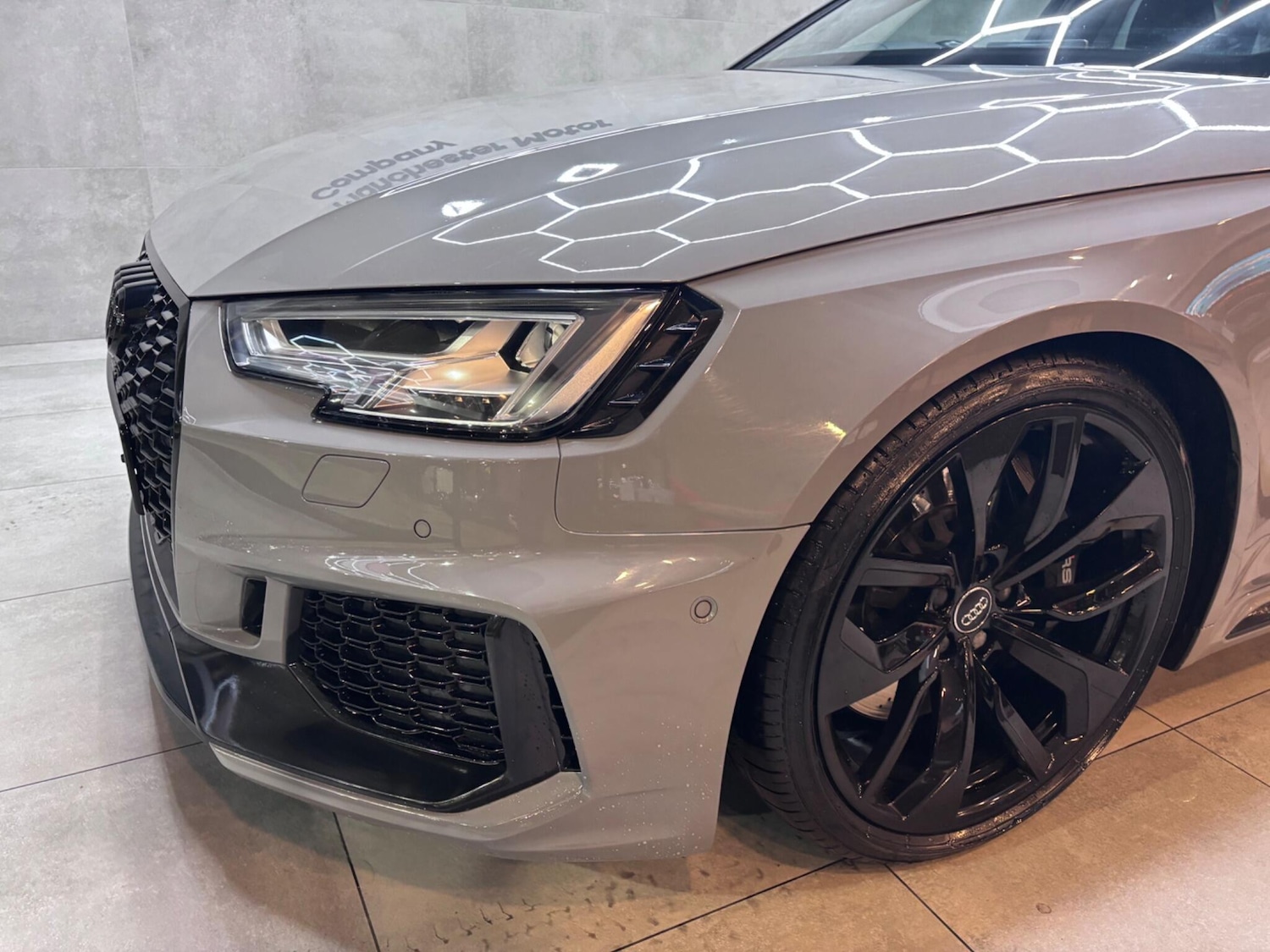 Used Audi RS4 2018 for sale - 76839555: Photo 2