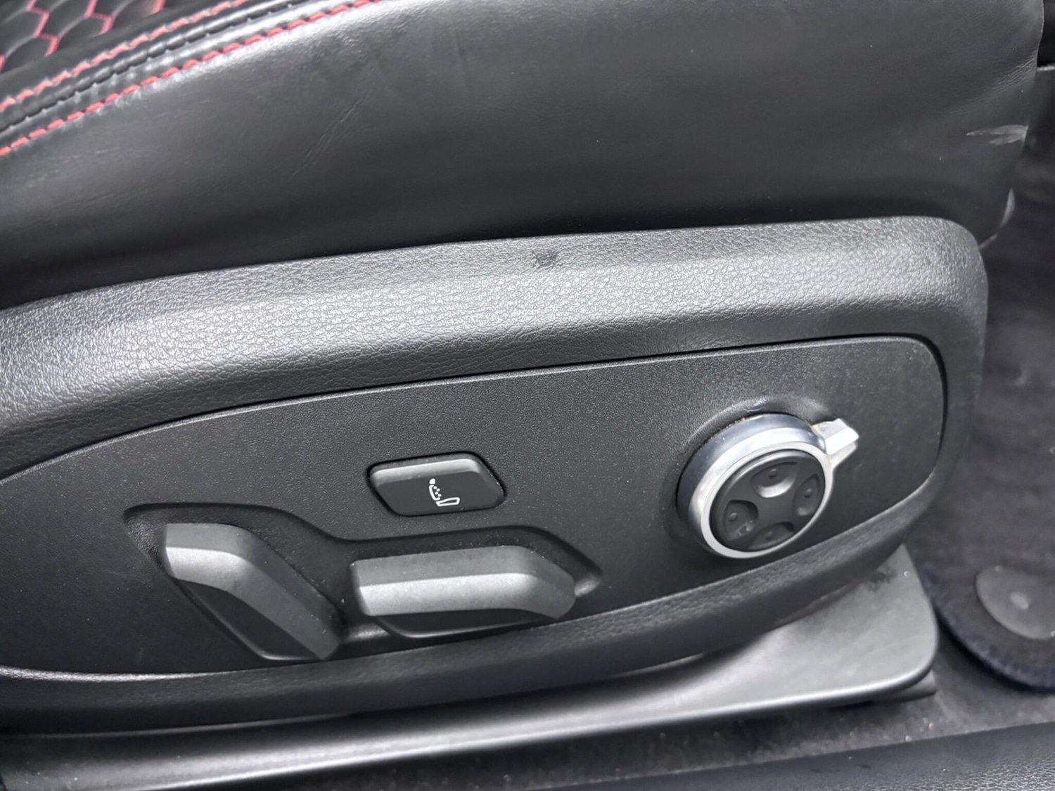 Used Audi RS4 2018 for sale - 76839555: Photo 28