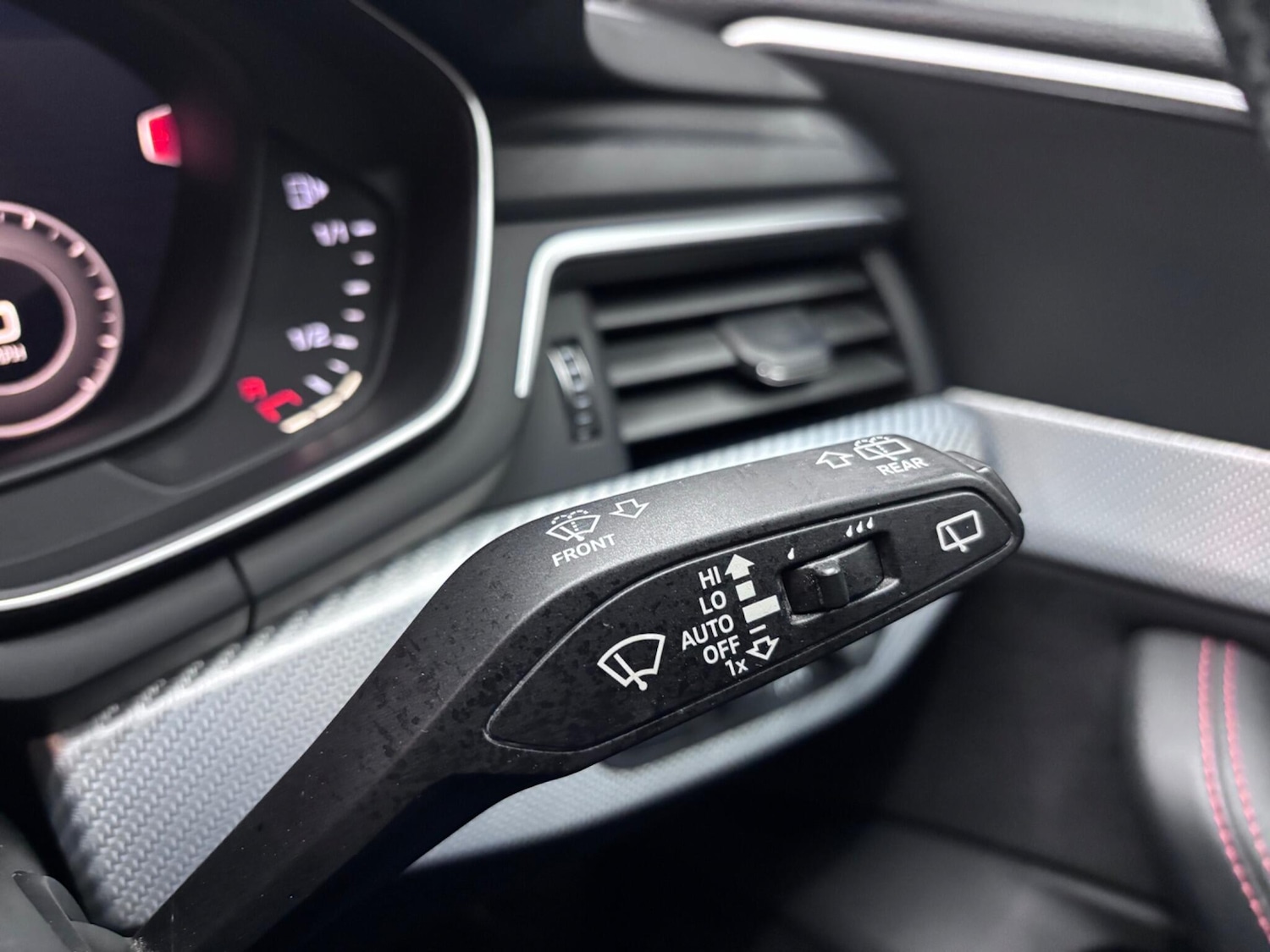 Used Audi RS4 2018 for sale - 76839555: Photo 40