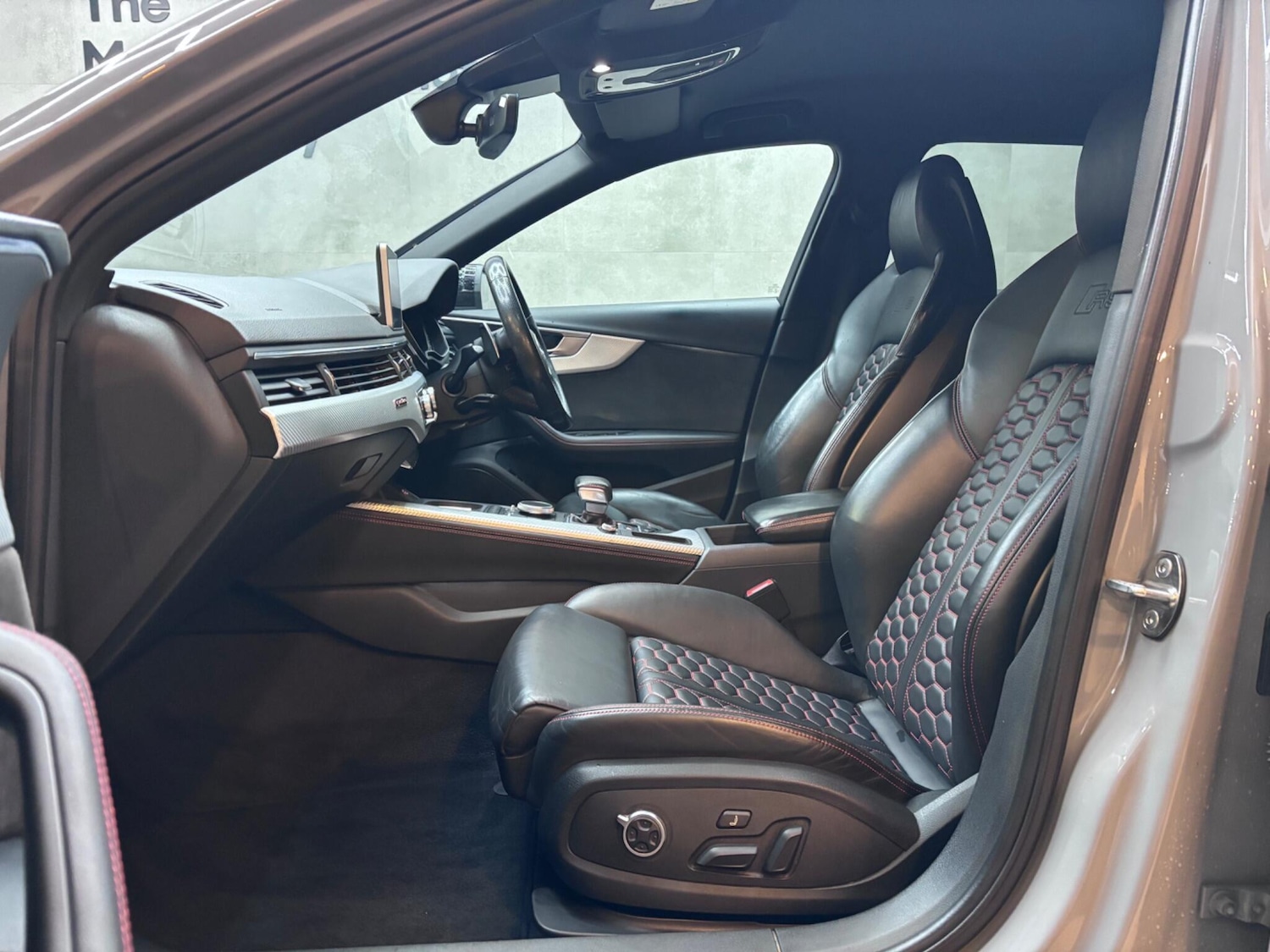 Used Audi RS4 2018 for sale - 76839555: Photo 56