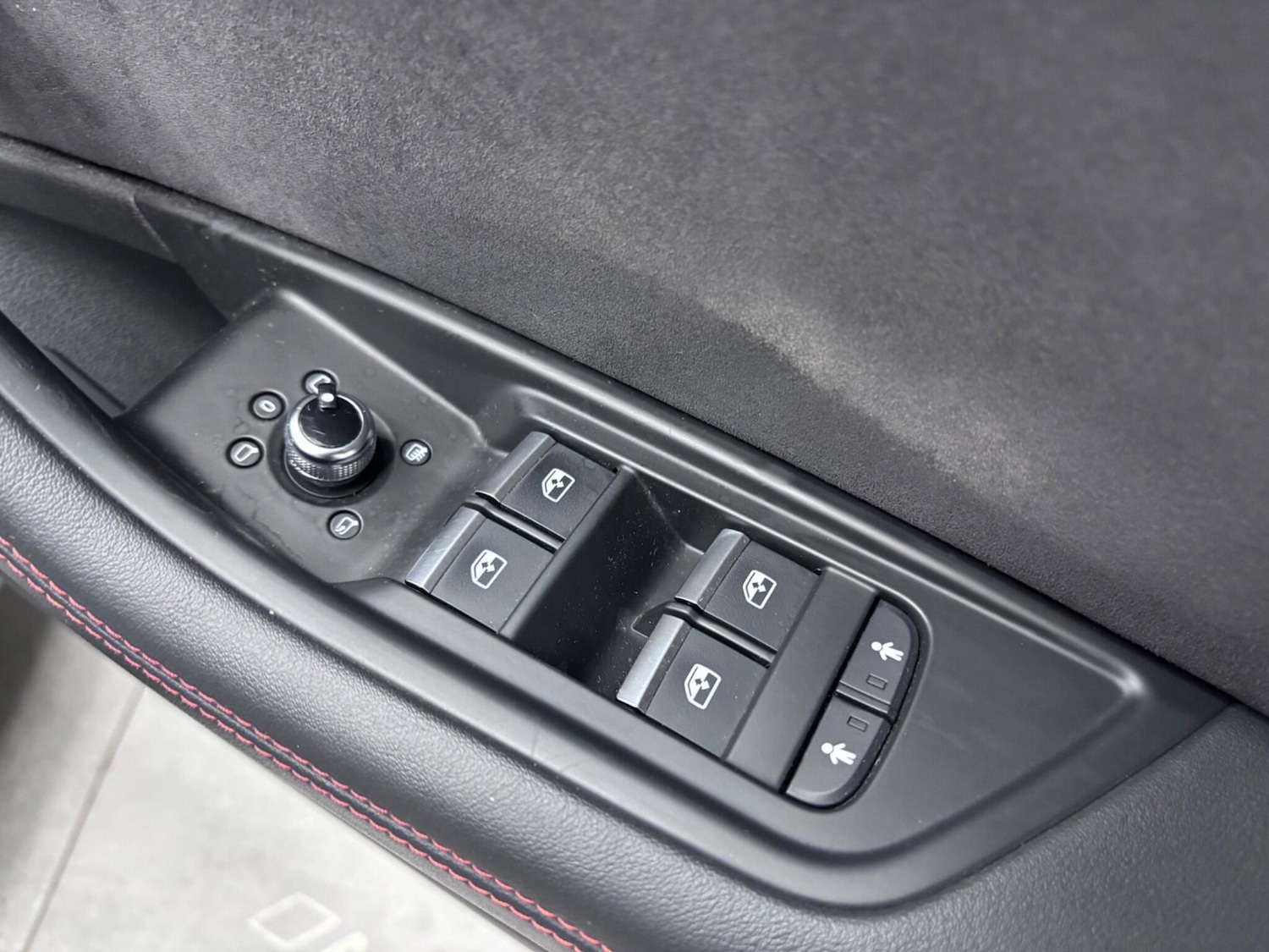 Used Audi RS4 2018 for sale - 76839555: Photo 75