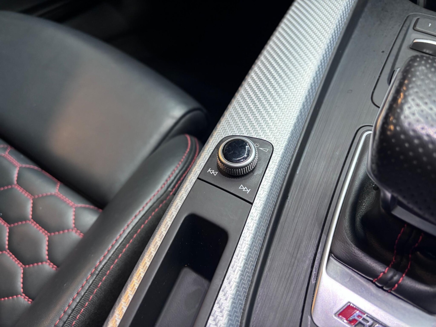 Used Audi RS4 2018 for sale - 76839555: Photo 77