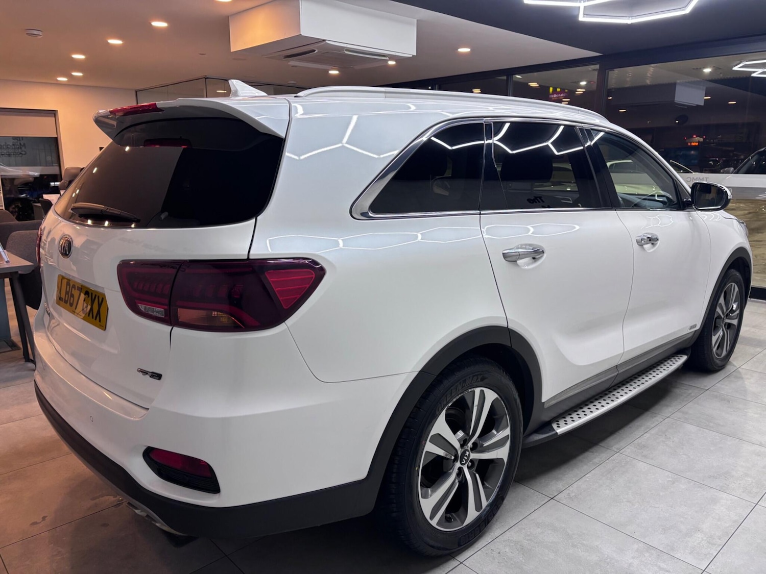 Used Kia Sorento 2018 for sale - 77633632: Photo 3