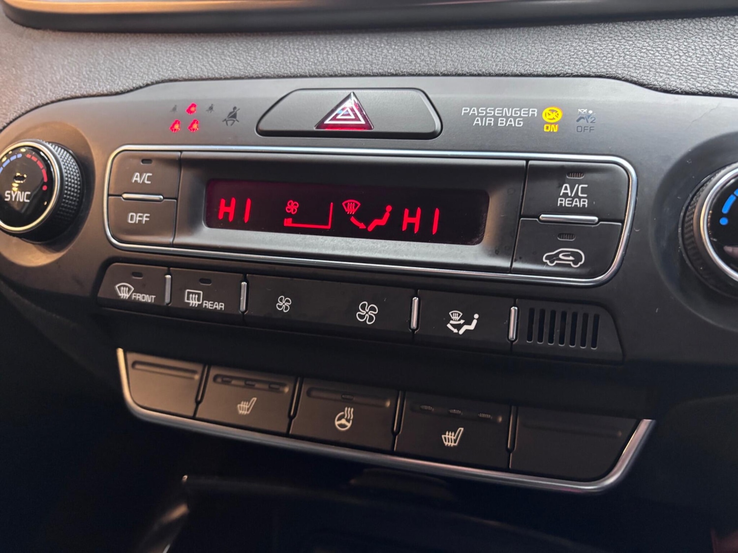 Used Kia Sorento 2018 for sale - 77633632: Photo 34