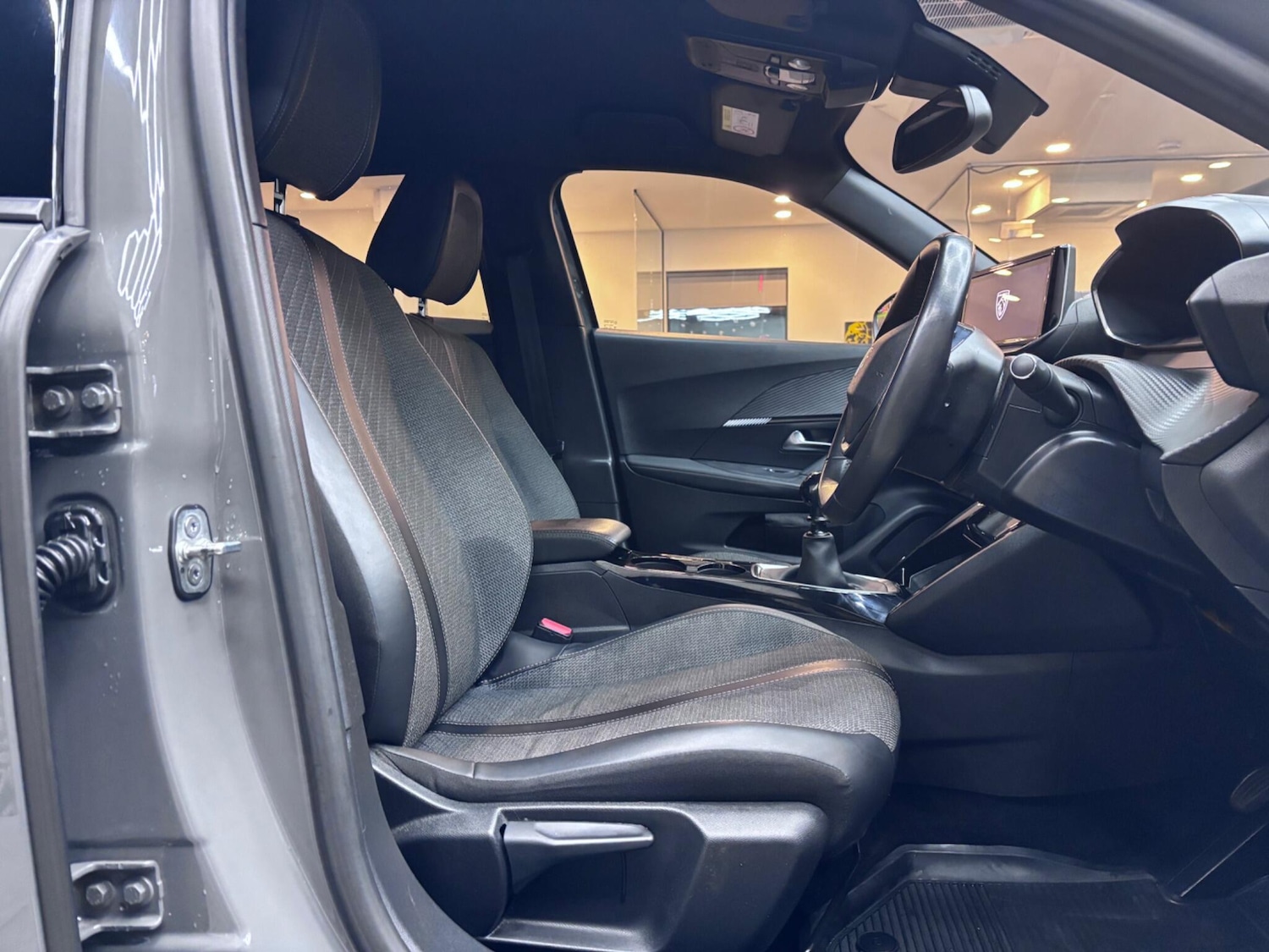 Used Peugeot 2008 2023 for sale - 77057179: Photo 23