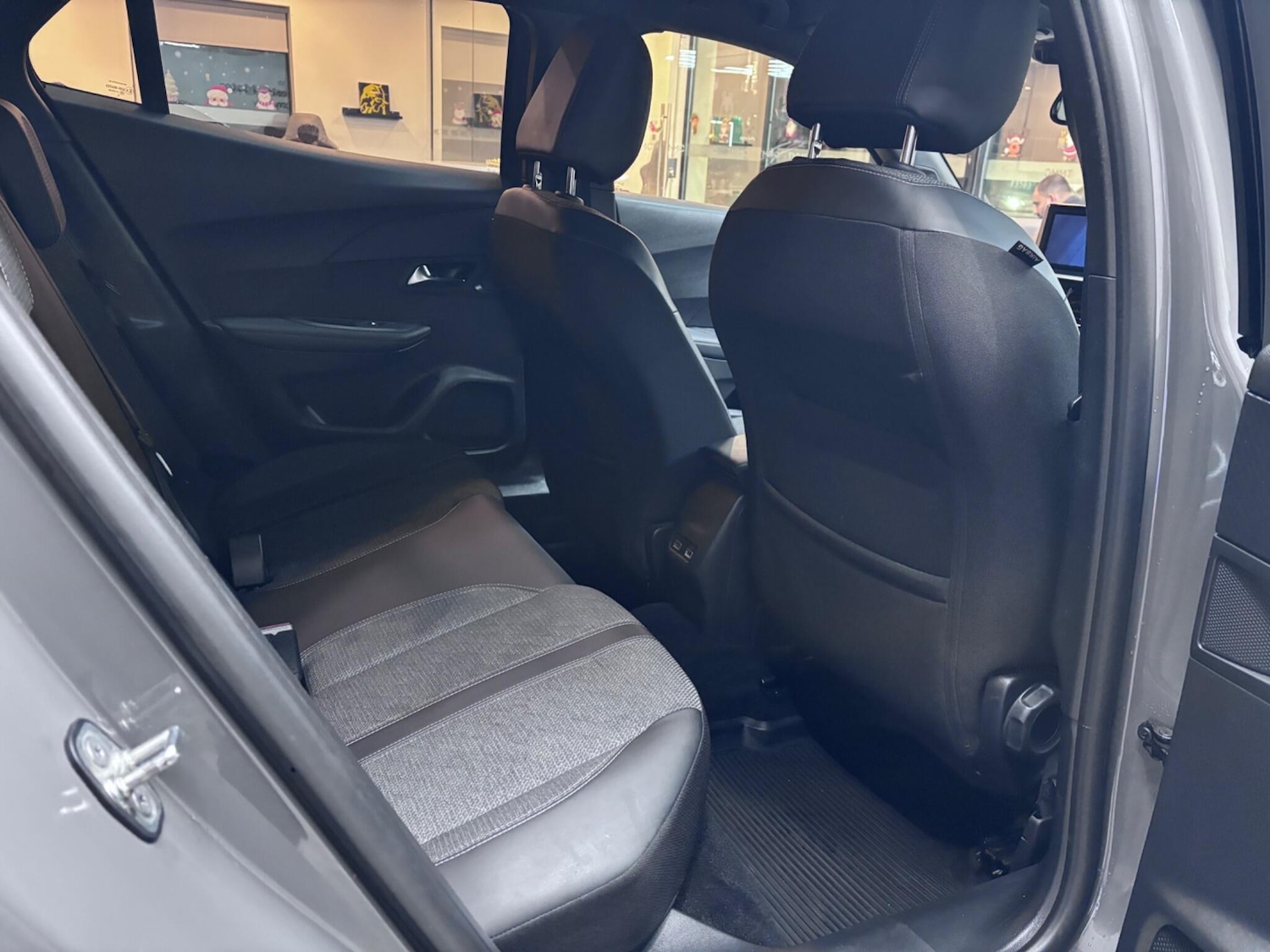 Used Peugeot 2008 2023 for sale - 77057179: Photo 29