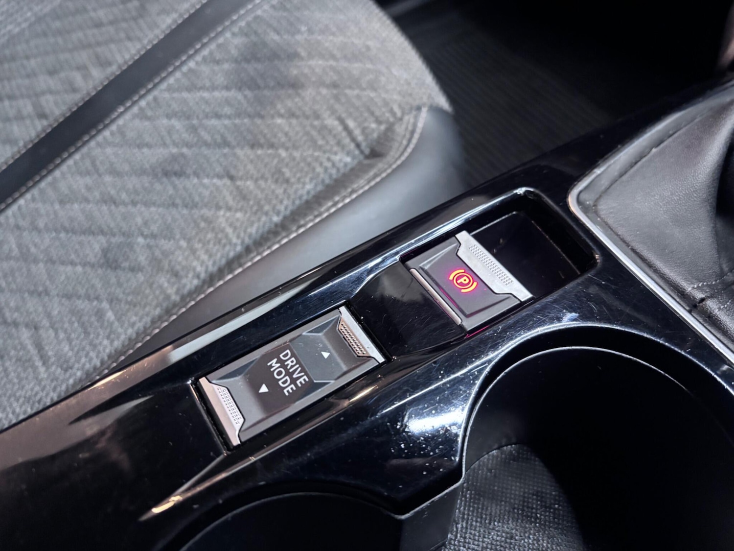 Used Peugeot 2008 2023 for sale - 77057179: Photo 71