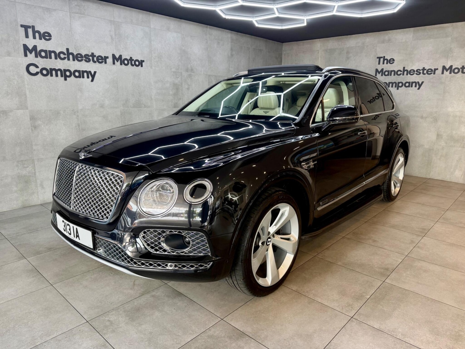 Used Bentley Bentayga for sale - 76690069: Photo 1