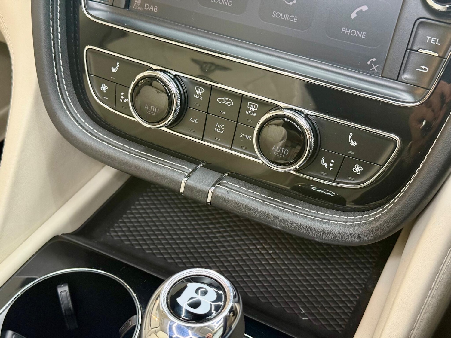 Used Bentley Bentayga for sale - 76690069: Photo 25