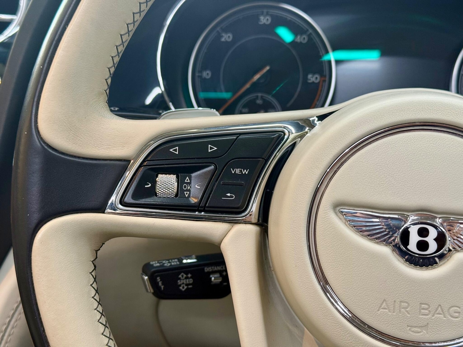 Used Bentley Bentayga for sale - 76690069: Photo 28