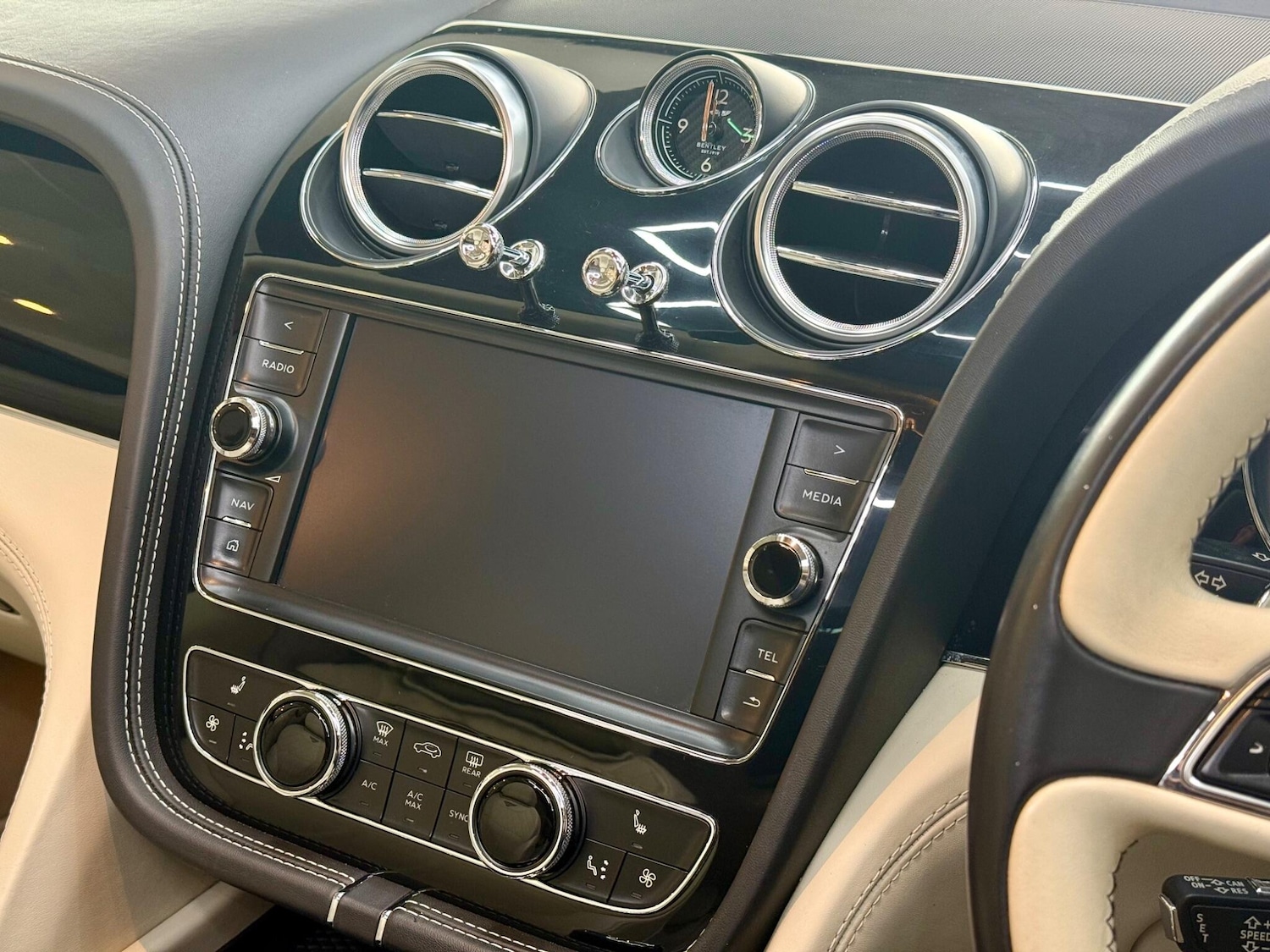 Used Bentley Bentayga for sale - 76690069: Photo 46