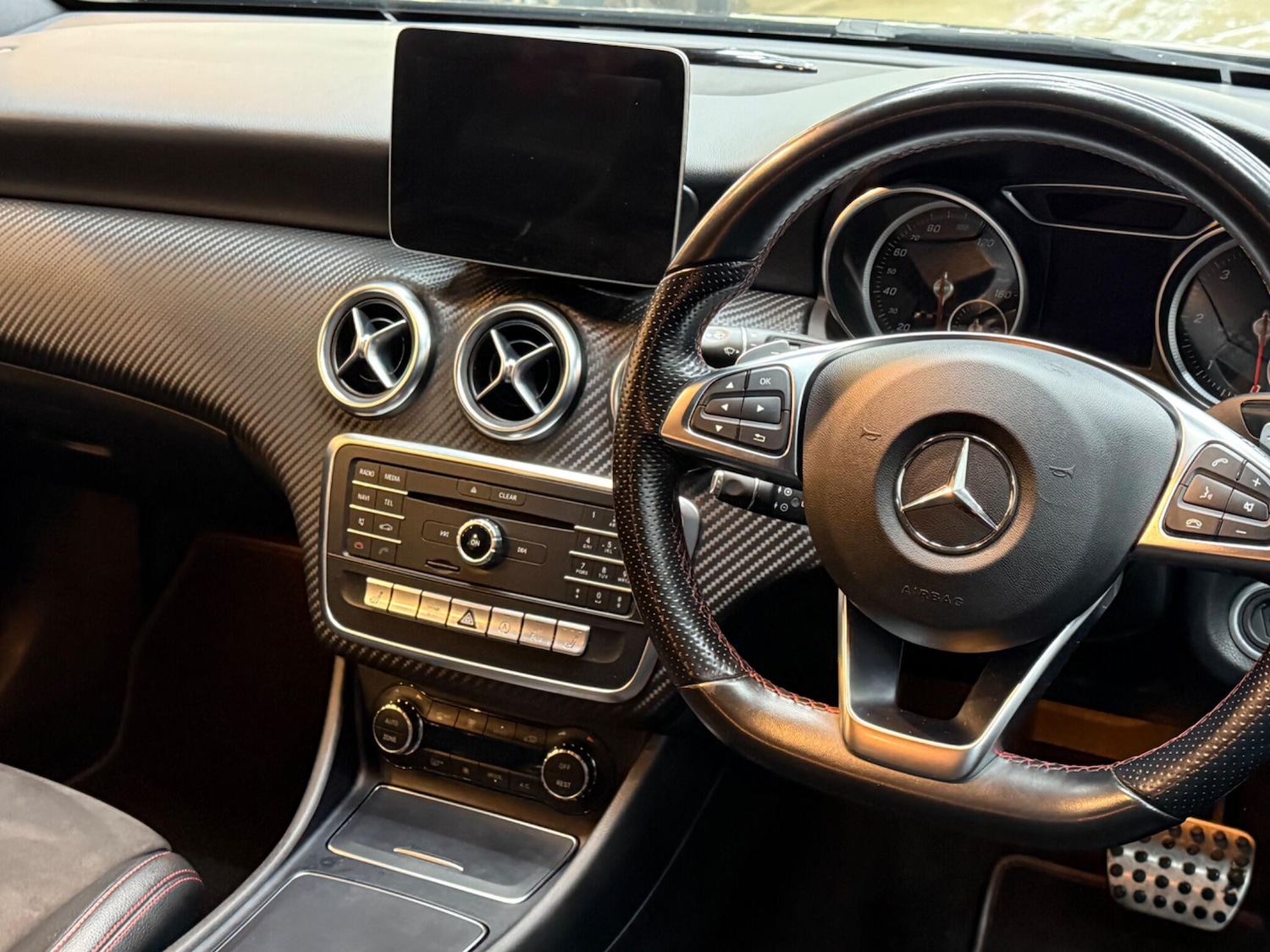 Used Mercedes-Benz A-Class 2017 for sale - 76572983: Photo 12