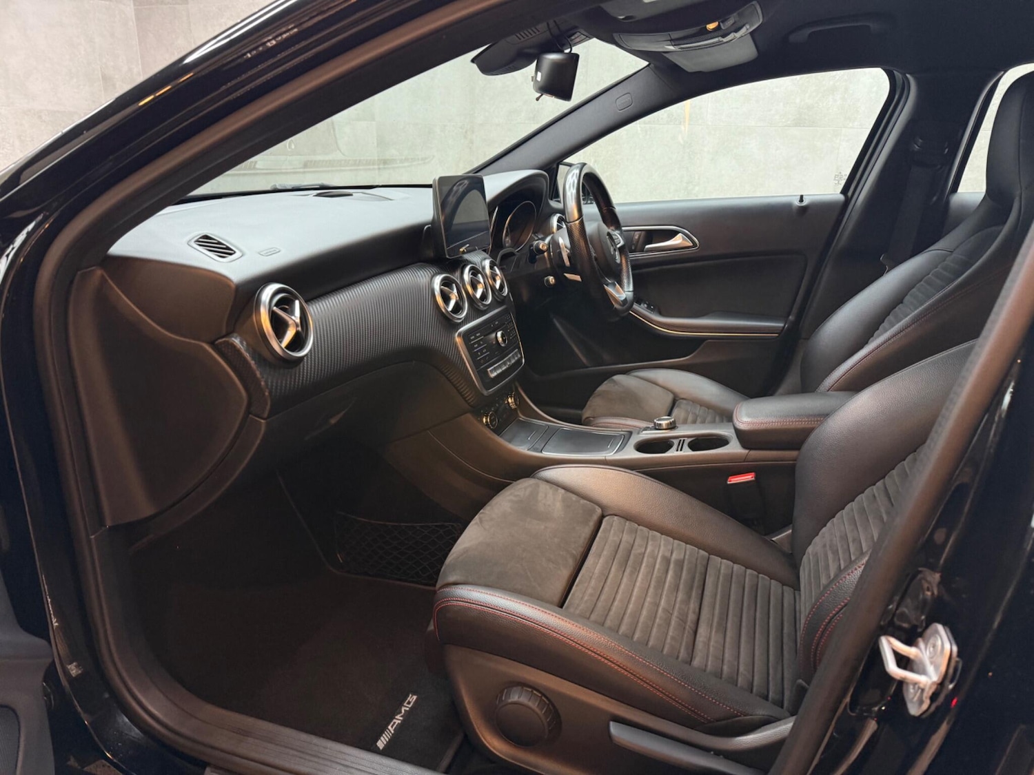 Used Mercedes-Benz A-Class 2017 for sale - 76572983: Photo 57