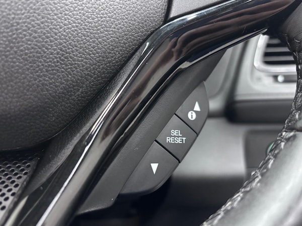 Used Honda HR-V 2017 for sale - 76200602: Photo 47