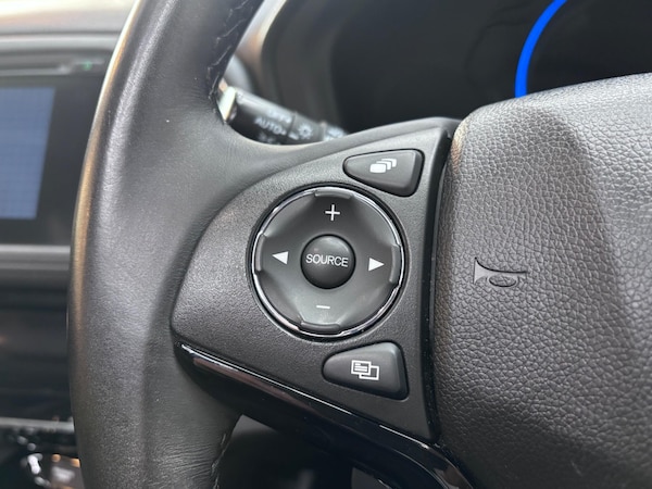 Used Honda HR-V 2017 for sale - 76200602: Photo 51