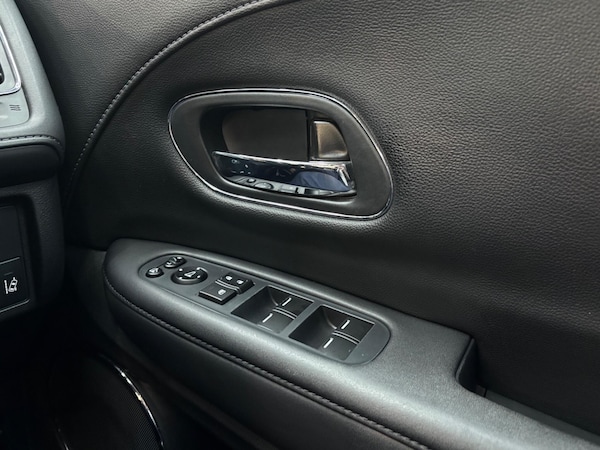 Used Honda HR-V 2017 for sale - 76200602: Photo 62