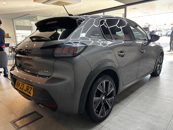 Used Peugeot 208 2023 for sale - 77824809: Photo