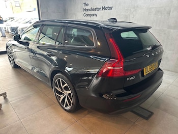 Used Volvo V60 2020 for sale - 79602140: Photo