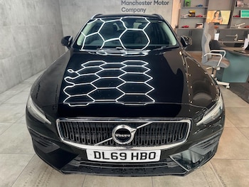 Used Volvo V60 2020 for sale - 79602140: Photo